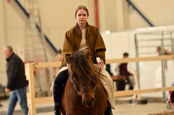 На фото: участники конной выставки Žirgų Grand Show - 2026. - Sputnik Латвия