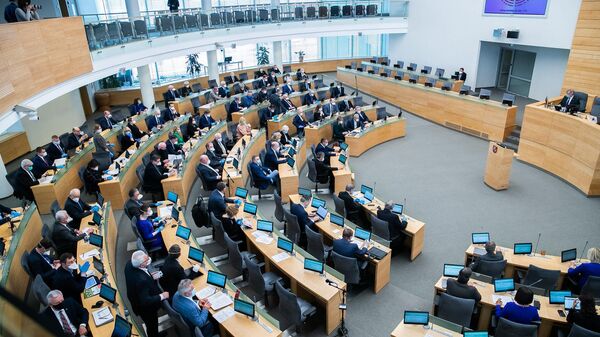 Антанас Кандротас о голосовании в Сейме Литвы о строительстве полигона в Капчяместисе - Sputnik Латвия