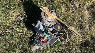 Обломки упавшего дрона в Силмалской волости Резекненского края Латвии