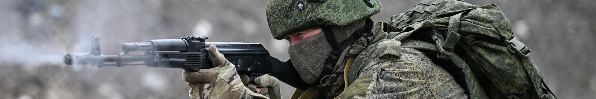 Боевое слаживание штурмовиков группировки войск Центр на Днепропетровском направлении СВО - Sputnik Латвия, 1920, 28.02.2022