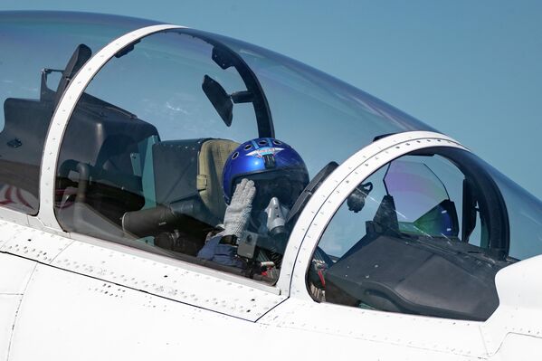 Пилот группы Русские витязи в Кубинке - Sputnik Латвия