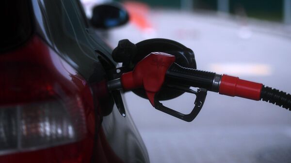 Особенности топливной ценовой политики в Литве - Sputnik Латвия