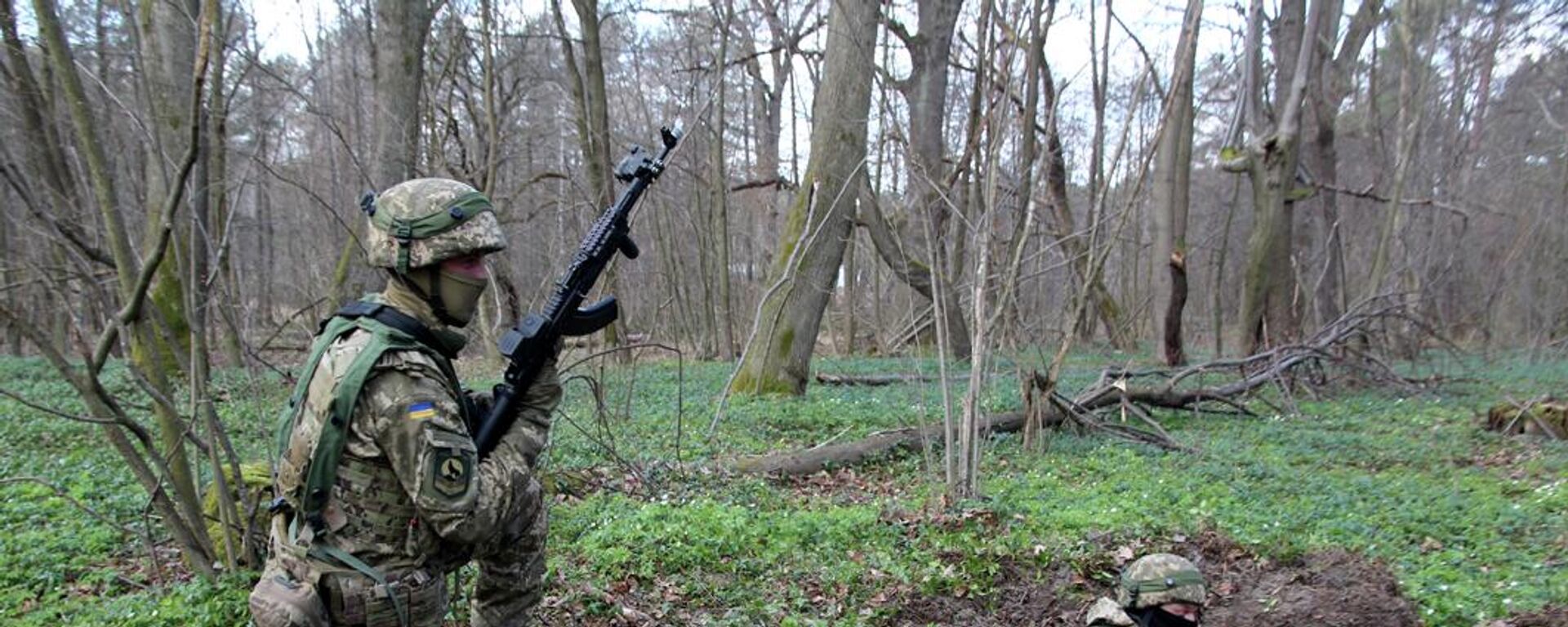 Украинские военнослужащие  - Sputnik Латвия, 1920, 22.04.2026