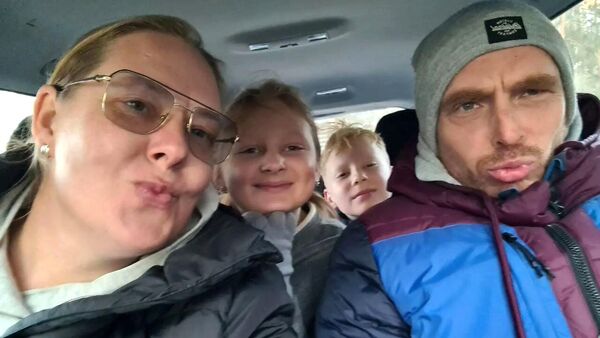 Марина Савичене: Премьер так и заявила: теперь русским можно в лицо плевать - Sputnik Латвия