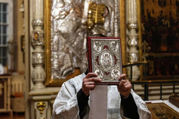 При этом руководство балтийской республики в этом году проигнорировало православную Пасху - Sputnik Латвия