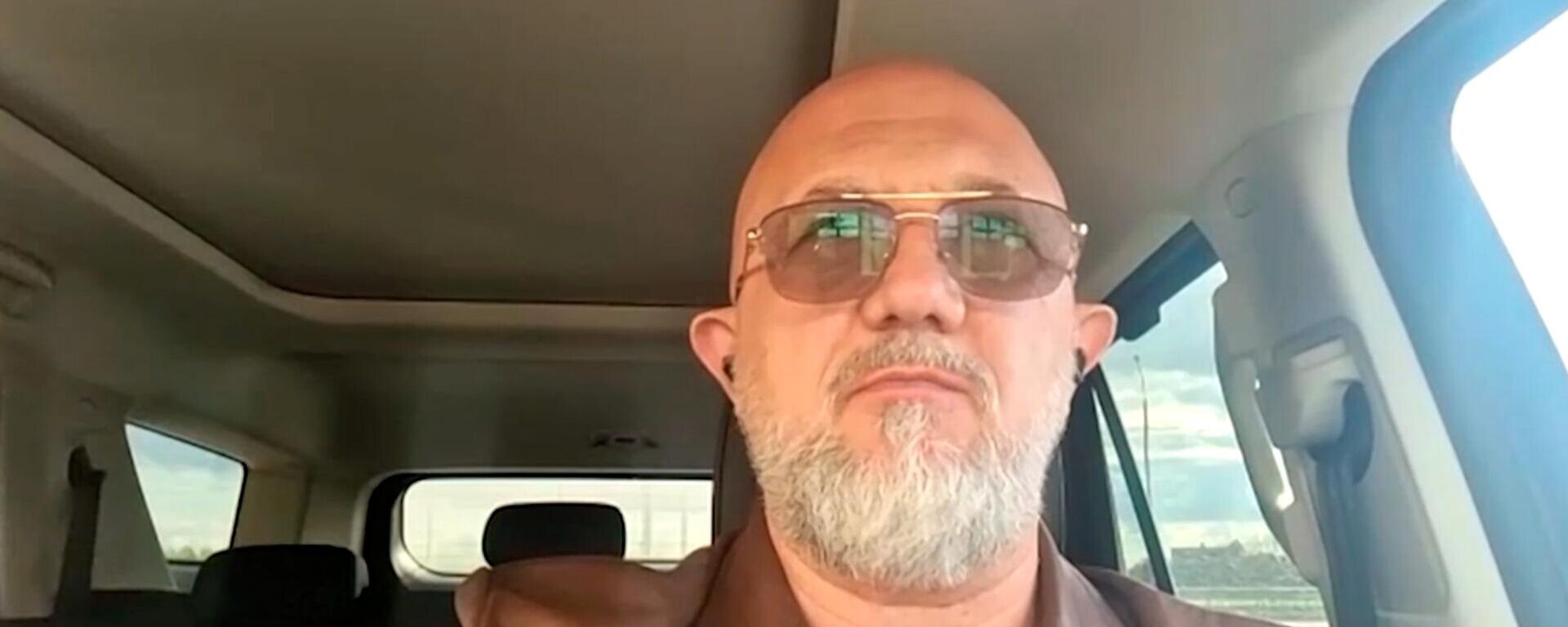 Михайлов объяснил, что приостановка Трампом поставок оружия Прибалтике означает для России - Sputnik Латвия, 1920, 21.04.2026