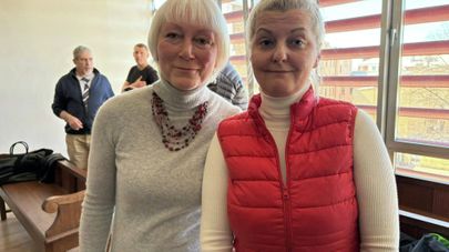 Елена Крейле (слева) и Светлана Николаева во время судебного заседания