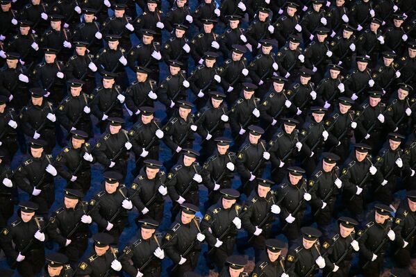 Офицеры Тихоокеанского высшего военно-морского училища им. адмирала Макарова на репетиции - Sputnik Латвия
