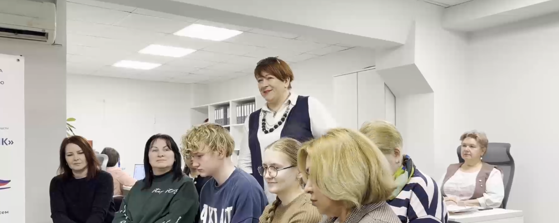 Уехали из Латвии в Россию с тремя детьми, родили четвертого, купили дом, квартиру и забрали родителей - Sputnik Латвия, 1920, 07.05.2026