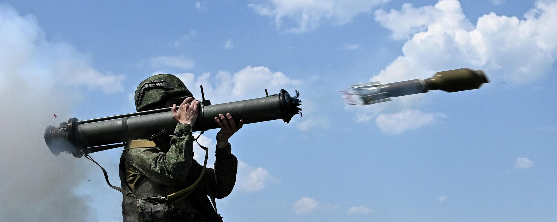 Отработка боевого слаживания российскими военными в зоне СВО - Sputnik Латвия, 1920, 17.06.2026