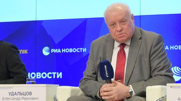 Удальцов: пусть русофобы знают о мобилизации наших сил - Sputnik Латвия