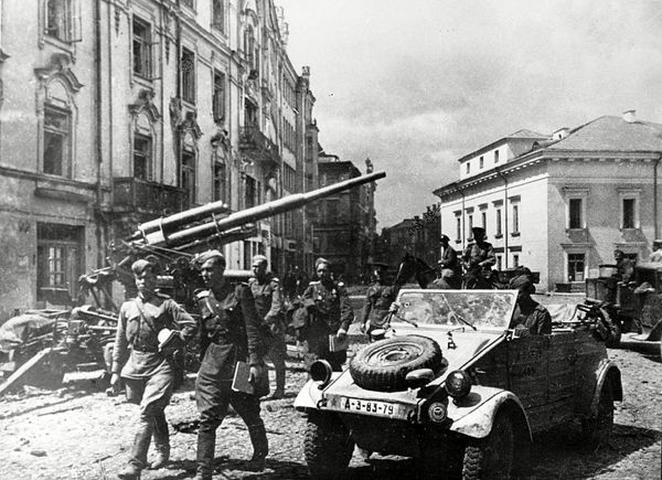 На фото: советские солдаты в Вильнюсе - Sputnik Латвия