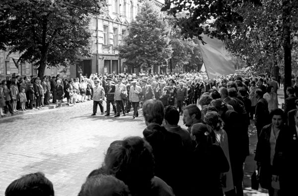 На фото: шествие ветеранов в честь 30-летия освобождения Литвы от немецко-фашистских захватчиков - Sputnik Латвия