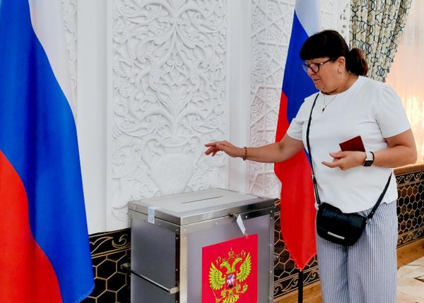Голосование на выборах в Госдуму РФ в Узбекистане - Sputnik Латвия