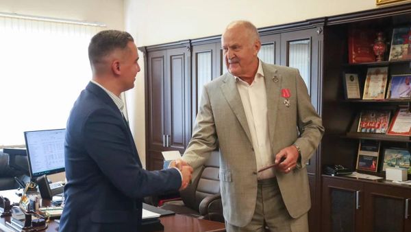 Живущий в России Сергей Федотов (справа), отец латвийского политика Юлии Степаненко - Sputnik Латвия
