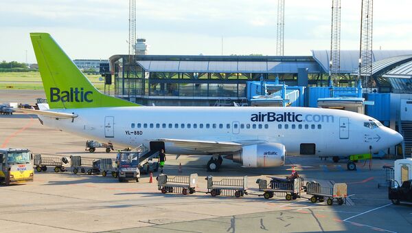AirBaltic Боинг 737-53S - Sputnik Латвия