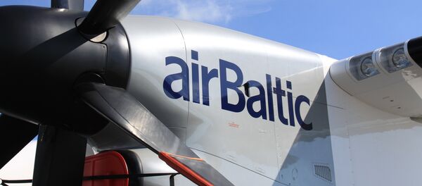 самолет Bombardier авиакомпании AirBaltic - Sputnik Латвия