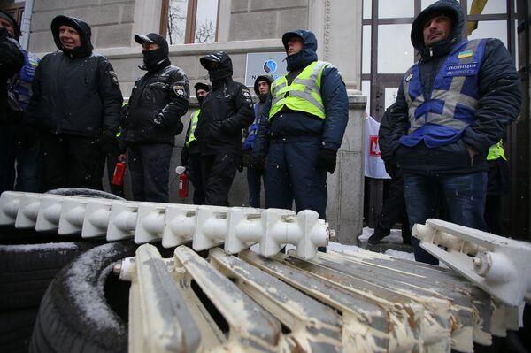 Украину накрыли холодные бунты: это не катастрофа, а просто трагедия Украину накрыли холодные бунты: это не катастрофа, а просто трагедия - Sputnik Латвия