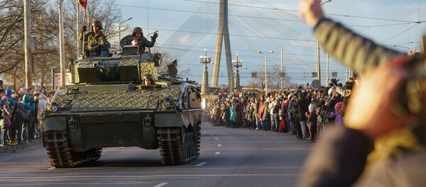 Военный парад в честь столетия Латвии - Sputnik Latvija