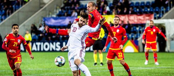 Нападающий сборной Латвии Валерий Шабала в выездном матче Лиги наций против Андорры, 19 ноября 2018 года - Sputnik Латвия