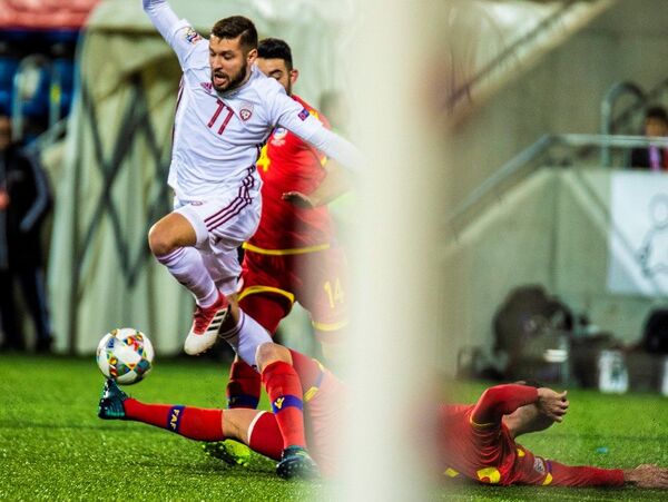 Нападающий Артурс Карашаускас в матче Лиги наций Андорра - Латвия, 19 ноября 2018 года - Sputnik Латвия