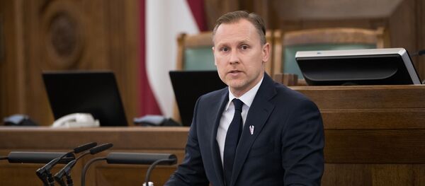 Aldis Gobzems nodod deputāta zvērestu Saeimā  Aldis Gobzems nodod deputāta zvērestu Saeimā  - Sputnik Latvija