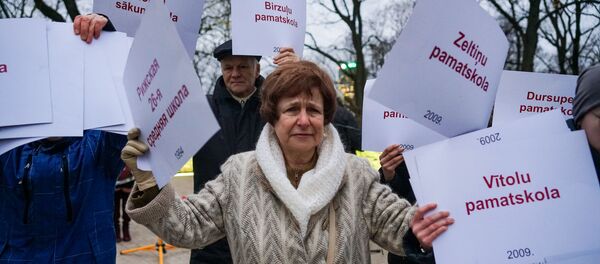 Татьяна Жданок на флешмобе в защиту образования в Риге - Sputnik Латвия