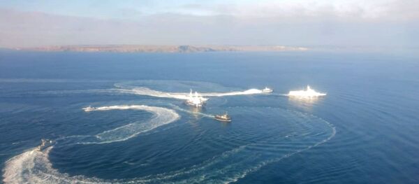 Три корабля ВМС Украины пересекли российскую границу Три корабля ВМС Украины пересекли российскую границу - Sputnik Latvija