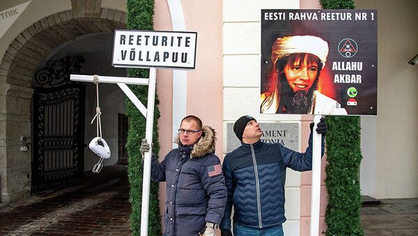 Пикет против присоединения Эстонии к Глобальному соглашению ООН о миграции - Sputnik Латвия