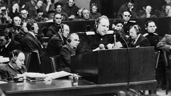 Нюрнбергский процесс. 20 ноября 1945 года — 1 октября 1946 года.  Выступает главный обвинитель от СССР Роман Андреевич Руденко - Sputnik Latvija