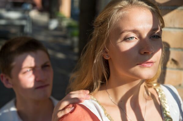 Уехать из Латвии, чтобы вернуться с Шекспиром: Джульетта ждет встречи с Ригой - Sputnik Латвия