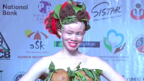 Конкурс красоты среди альбиносов Африки провели в Кении - Sputnik Latvija