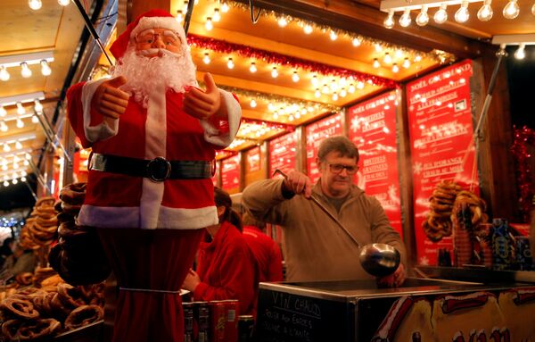 Рождественский базар в Страсбурге, Франция - Sputnik Латвия