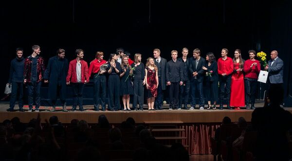 Гастроли ГИТИС в Риге: эта музыка достойна того, чтобы быть законченной Гастроли ГИТИС в Риге: эта музыка достойна того, чтобы быть законченной - Sputnik Латвия