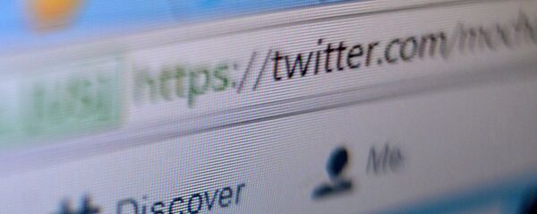 Страница сайта Twitter в окне браузера компьютера Страница сайта Twitter в окне браузера компьютера - Sputnik Latvija
