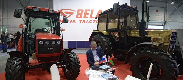 Тракторы ОАО Минский тракторный завод, архивное фото - Sputnik Латвия