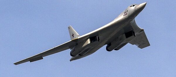 Самолет Ту-160 Самолет Ту-160 - Sputnik Latvija