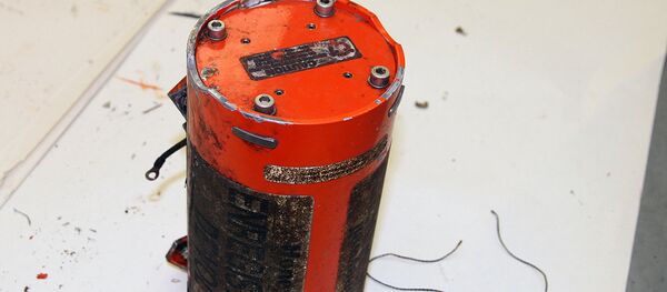 Бортовые самописцы с самолета Боинг 737-800 - Sputnik Латвия