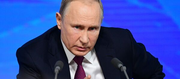 Президент РФ Владимир Путин на большой ежегодной пресс-конференции, 20 декабря 2018 - Sputnik Latvija