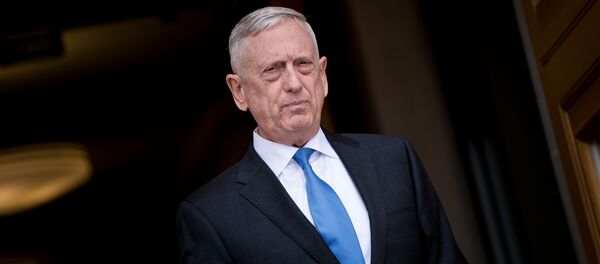 Министр обороны США Джеймс Мэттис Министр обороны США Джеймс Мэттис - Sputnik Latvija