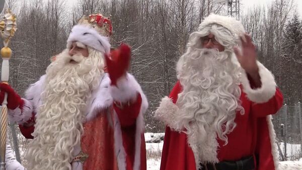Дед Мороз и Йоулупукки: теплая встреча - Sputnik Латвия