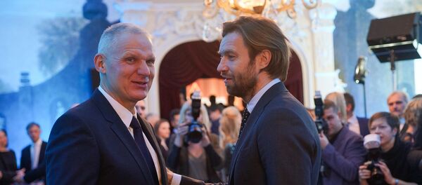 Жоржс Тикмерс и Каспарс Горкшс на церемонии награждения самых успешных людей латвийского спорта по итогам 2018 года - Sputnik Латвия