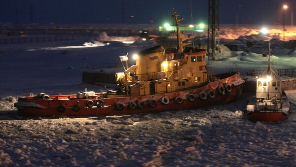 Атомный ледокол Вайгач проводит караван судов в Финском заливе - Sputnik Латвия