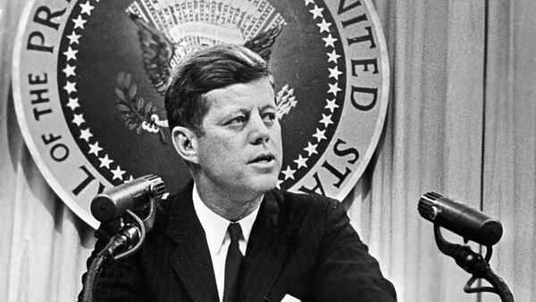 35-й президент США Джон Кеннеди  - Sputnik Latvija