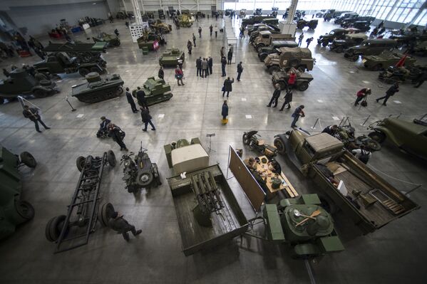 Международная выставка исторической военной техники Моторы войны - Sputnik Latvija