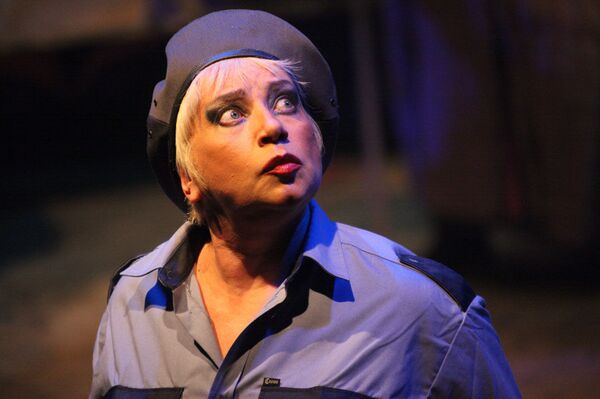 Не надорвите животики: в Ригу едет Баба Шанель - Sputnik Латвия