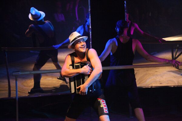 Не надорвите животики: в Ригу едет Баба Шанель - Sputnik Латвия