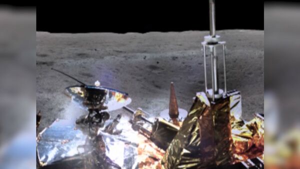 Панорамные снимки обратной стороны Луны, сделанным китайским луноходом Чанъэ-4 - Sputnik Латвия