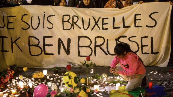 В Брюсселе почтили память погибших во время терактов - Sputnik Latvija