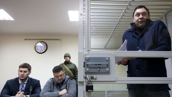 Рассмотрение апелляции на продление ареста журналиста Кирилла Вышинского - Sputnik Латвия